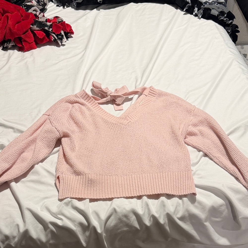 Francesca's Collections Light Pink V-Neck Sweater